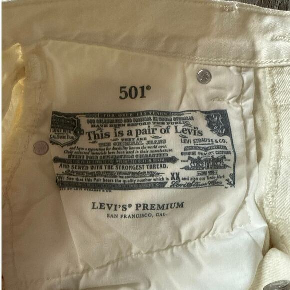 Levi’s 501 90’s Love Trip White Jean Shorts Size 24 Button Fly Raw Hem Mid Rise - Picture 12 of 12